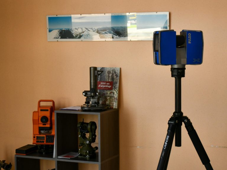 Divers instruments de mesure topographique dont le scan laser 3D Faro Focus x330
